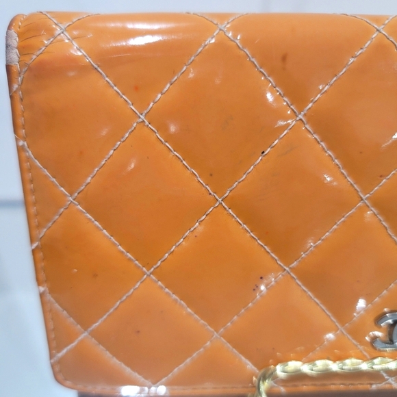CHANEL Patent Leather Wallet - Picture 2 of 10